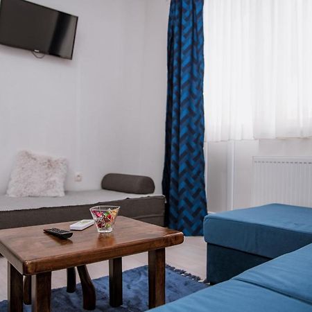 Guest House Mylan Licko Petrovo Selo Exterior photo